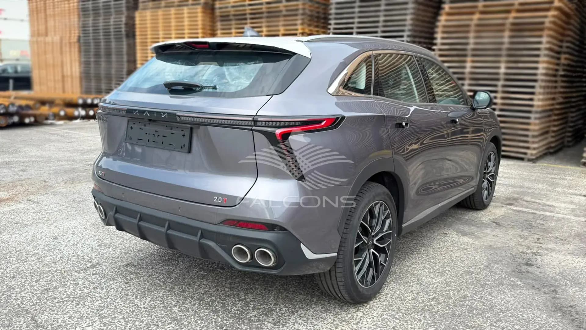 Vehicle image 4