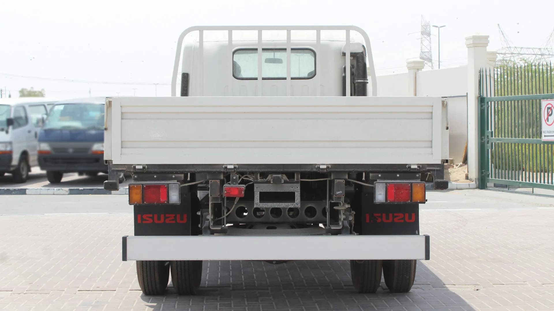 Vehicle image 3